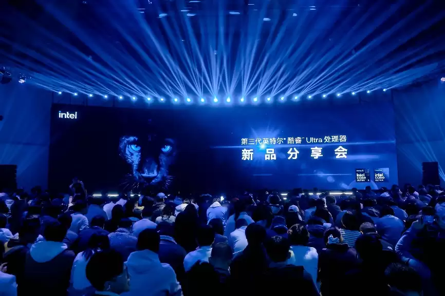 引领 AI PC 新标杆，第三代英特尔酷睿 Ultra 重新定义轻薄本