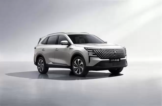 混动接棒燃油车 中国长安蓝鲸超擎正式发布