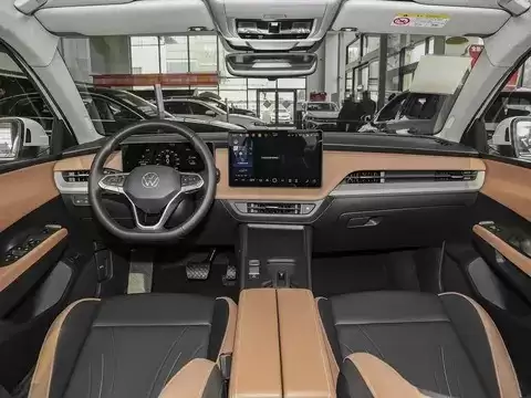 一汽大众推速腾S：宝来平台重塑，8万内起售，三车同台竞技