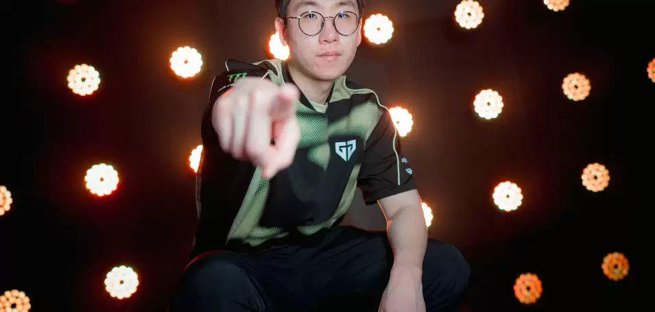 《英雄联盟》S冠AD逃税被调查！或面临永久禁赛