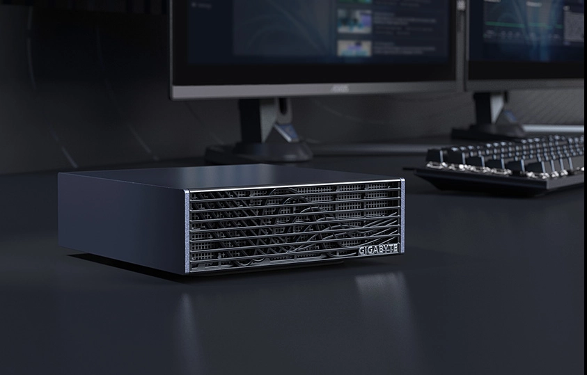 技嘉 AI TOP ATOM 携手 AIMA 打造桌面级 AI 落地新范式