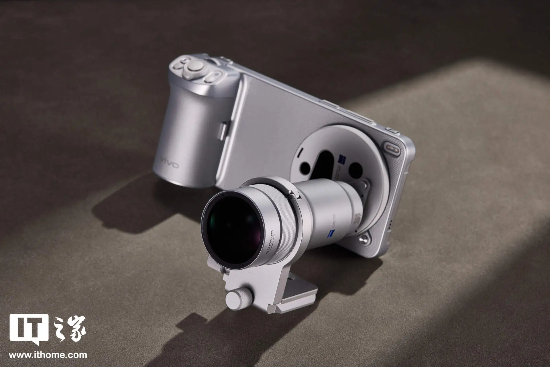vivo X300 Ultra 摄影师套装图赏：用专业相机思路打造的“专业 V 单”