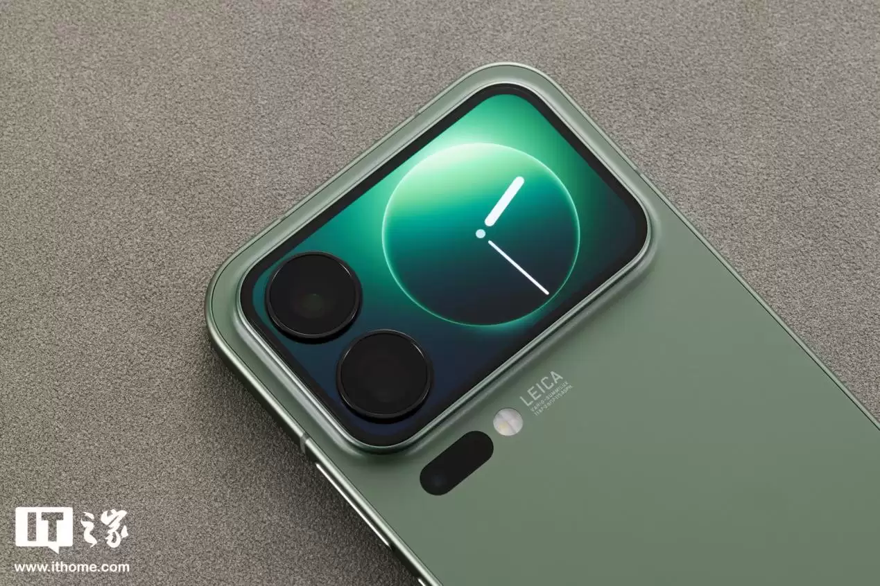 消息称某厂 PM 工程机搭载 2 亿像素 1/1.28