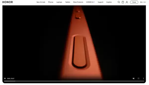 荣耀600 Pro国际版真机亮相：横向Deco+橙色机身 果味十足