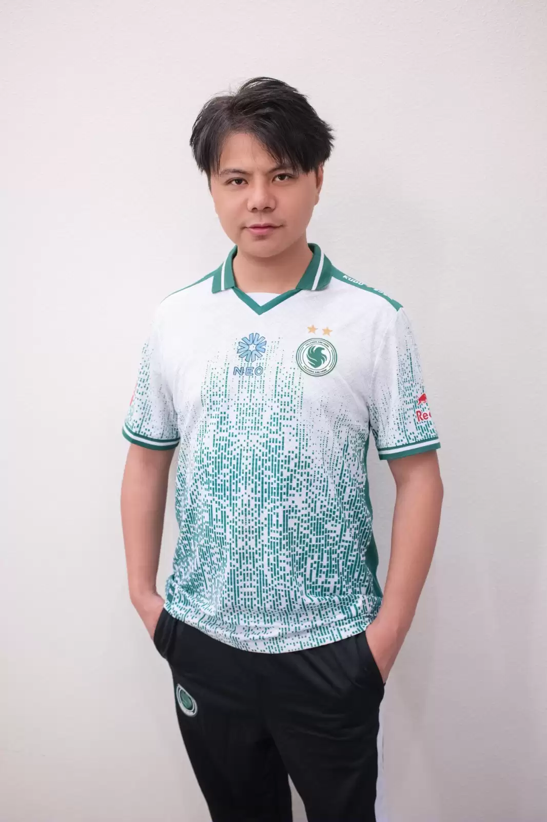 ‘小孩’曾卓君加盟沙特Falcons战队！与宿敌DCQ同队引热议，EWC冠军再掀风云