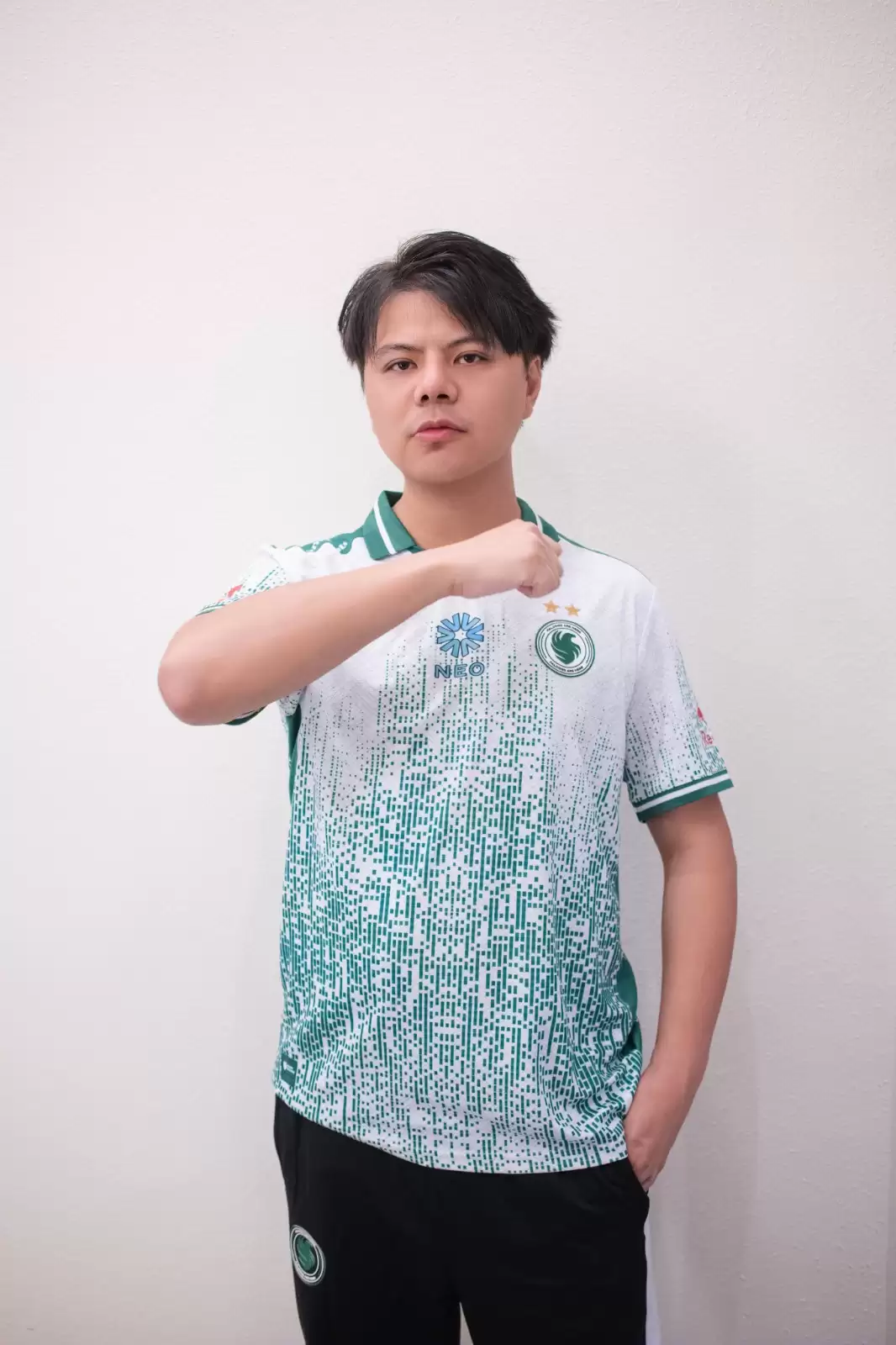 ‘小孩’曾卓君加盟沙特Falcons战队！与宿敌DCQ同队引热议，EWC冠军再掀风云