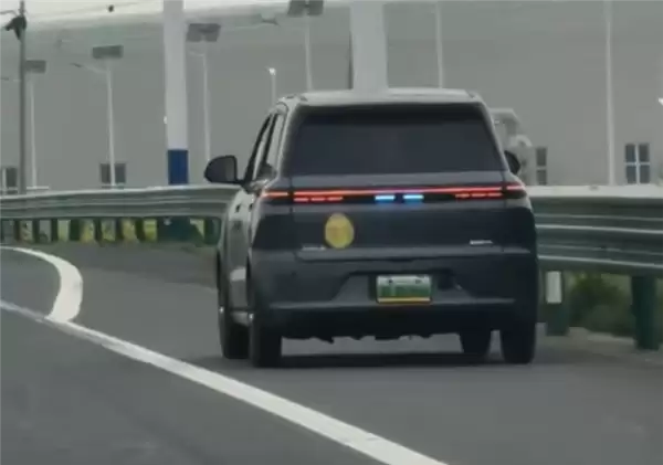 乐不起来了!山西下手整治老头乐:4月21日起禁止上路