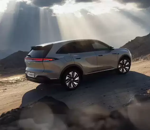 别克至境 E7 车型 4 月 22 日上市，定价区间 16-21 万元