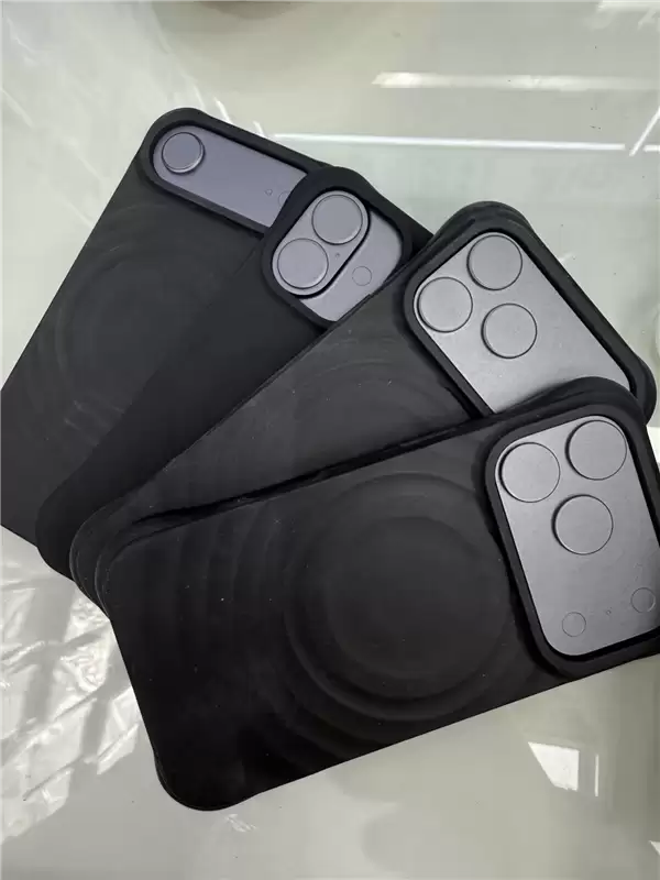苹果打造！iPhone 17系列官方保护壳首次曝光