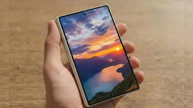 消息称三星 Galaxy Z Fold 8、Flip 8 折叠屏手机沿用 M13 基材 OLED 面板