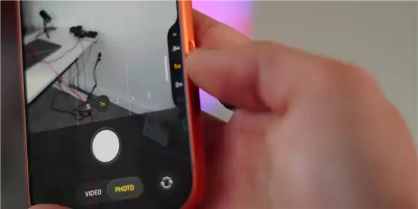 iPhone 18 Pro简化相机键功能：被吐槽华而不实 苹果近年来最具争议的设计