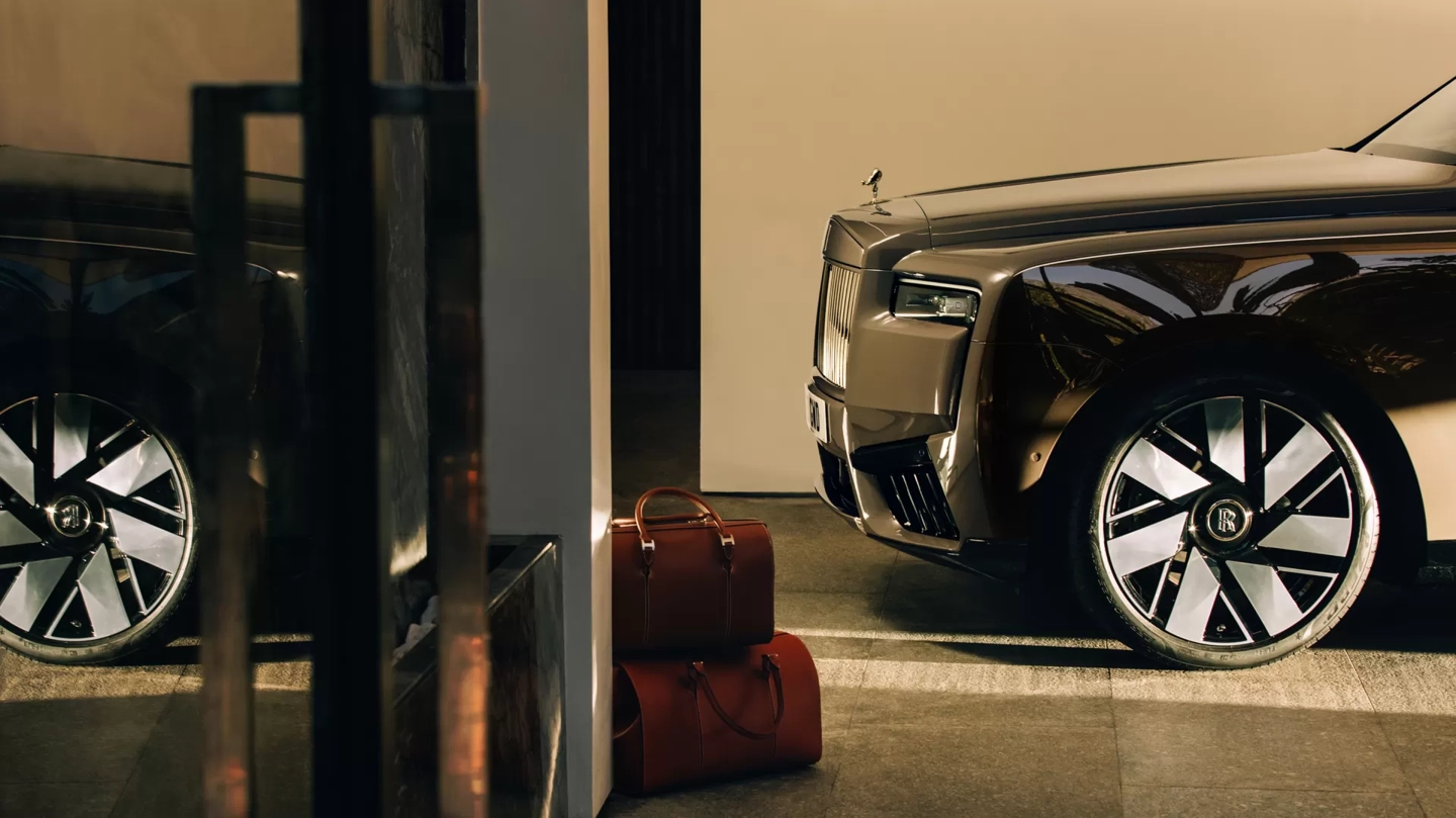 宝马中国宣布召回 51 台劳斯莱斯库里南，座椅存在安全隐患