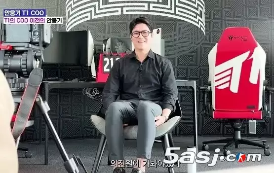 从狂热粉丝到电竞帝国掌舵人：T1 COO安雄基揭秘400亿韩元电竞商业版图 