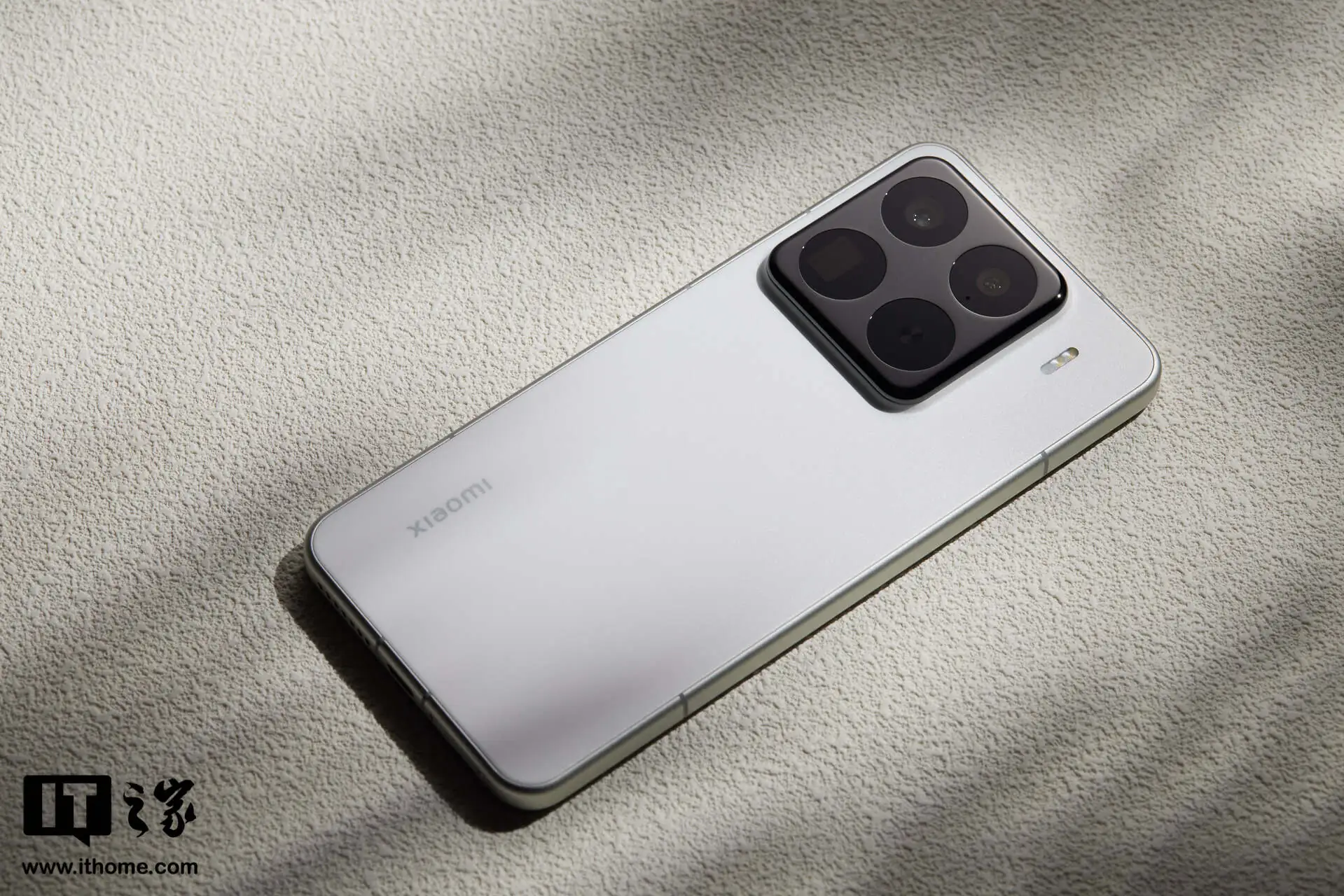 1TB 或成稀缺资源：曝 Q2 内存仍持续疯涨，最近新品基本普涨 800-1000 元