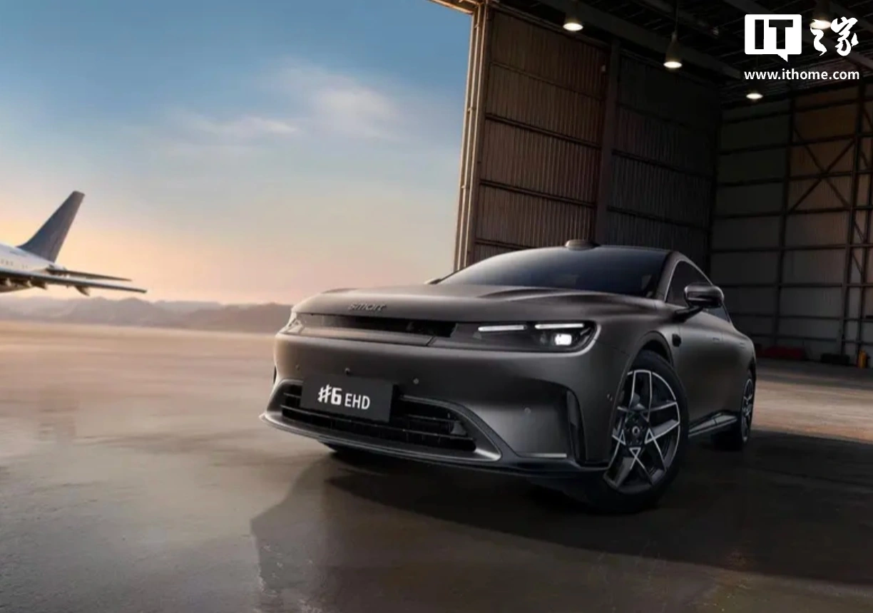 smart 首台豪华掀背轿车，精灵#6 EHD 内饰官图公布
