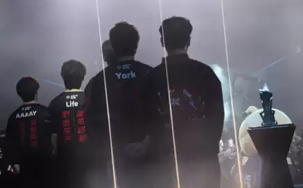 FPX助教York替补夺冠后发文回归教练席，VCT CN赛场见证薪火相传