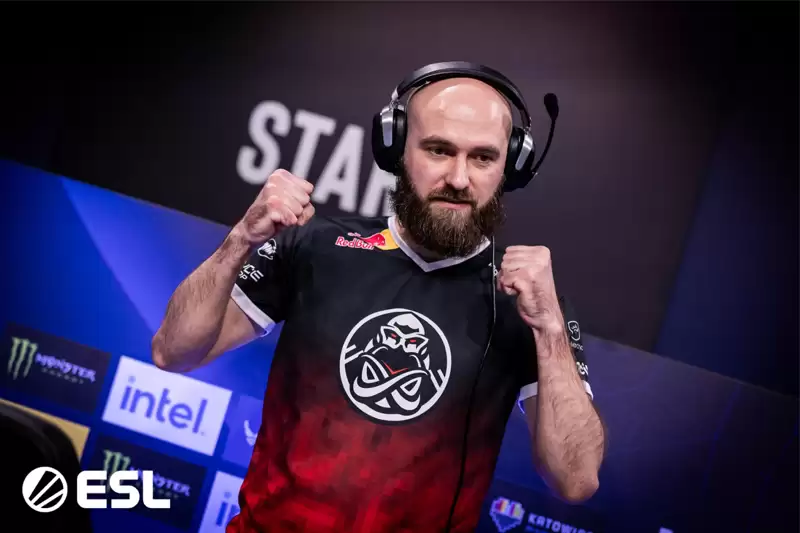 德国俱乐部FOKUS宣布进军CS2,新阵容由前Virtus.pro与ENCE教练kuben执掌教鞭 德国俱乐部FOKUS宣布进军CS2,新阵容由前Virtus.pro与ENCE教练kuben执掌教鞭