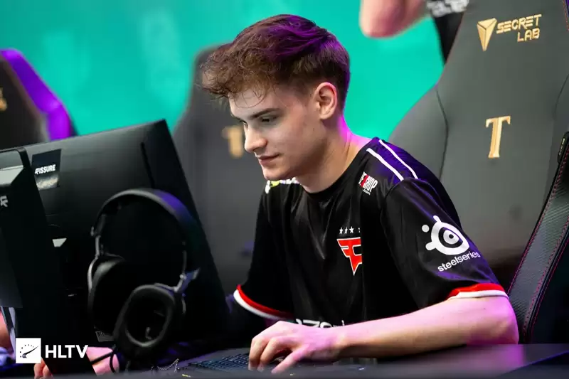 Twistzz回归FaZe取代谁? rain离队或阵容地震 2025CSGO终极悬念 Twistzz回归FaZe取代谁? rain离队或阵容地震 2025CSGO终极悬念