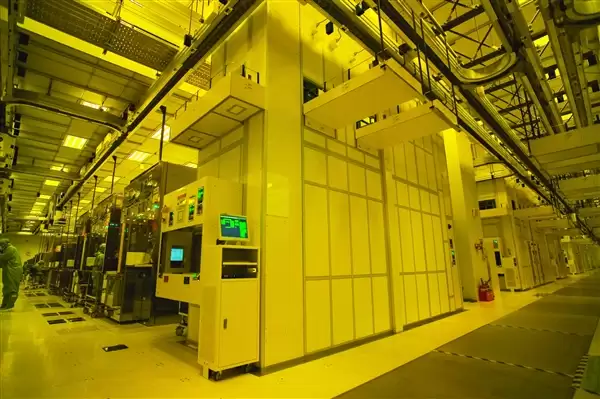 苹果COO秘密出访台积电:承包第一批2nm产能