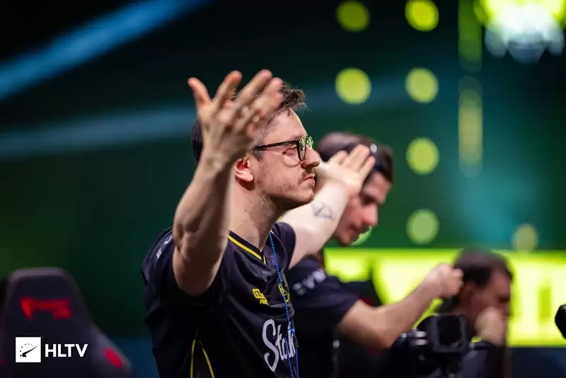 外媒采访Vitality指挥apEX：史上最佳战队该让粉丝去争论，我只想继续写历史