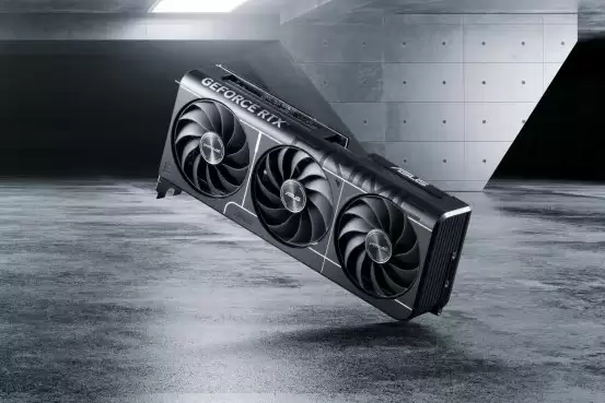 华硕RTX显卡外观展示