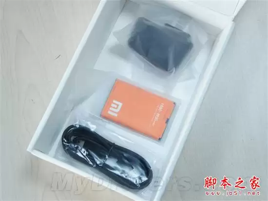 小米手机青春版开箱实拍图 (多图)