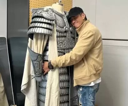 51岁何润东翻红涨粉近200万！狂揽国民级商务合作