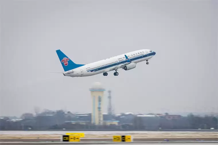 国内航线机票预订量超190万张