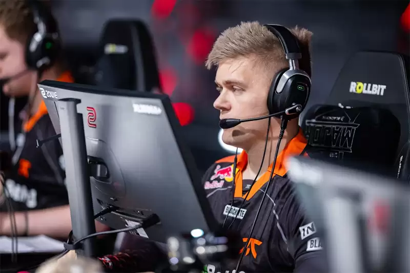 BIG惊天重组！丹麦指挥blameF空降德国豪门，国际纵队转型最后拼图