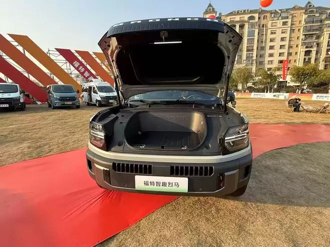 这款方盒子把“大床房”玩明白了 福特智趣烈马售22.98万起