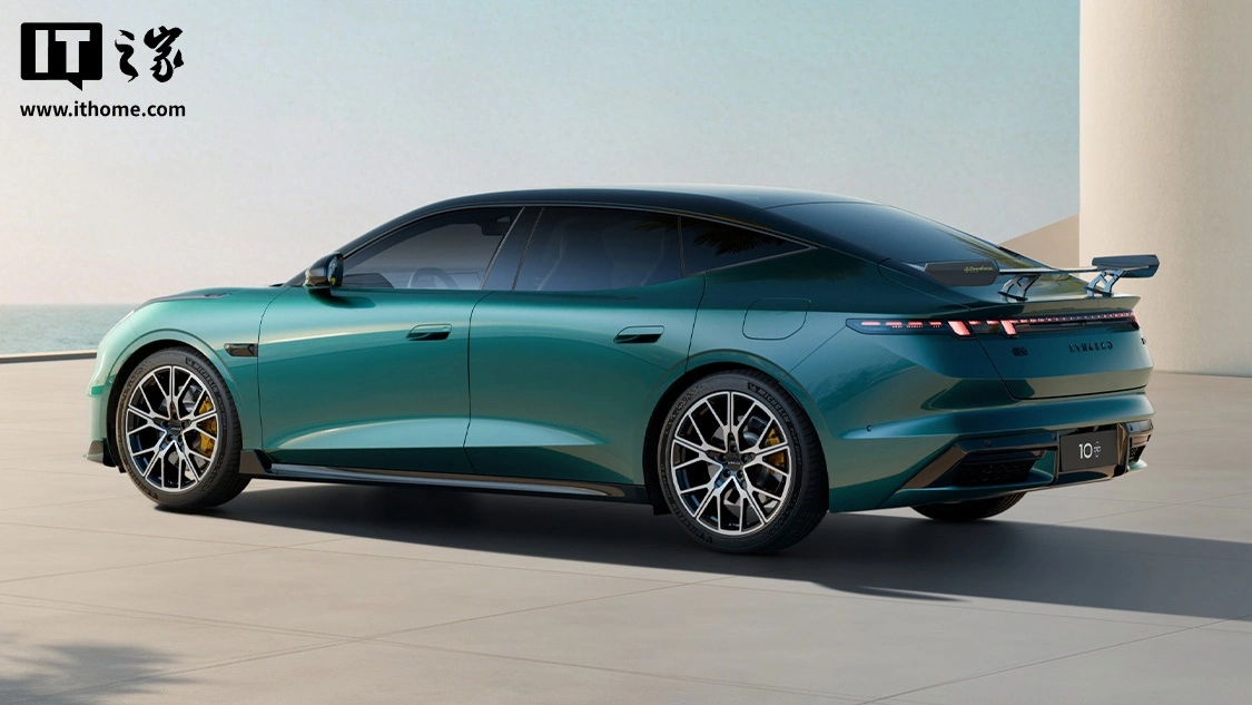 领克 10+ 汽车以 1 分 40 秒 14 成绩超越 Taycan GT，刷新亚洲山脊赛道圈速第一