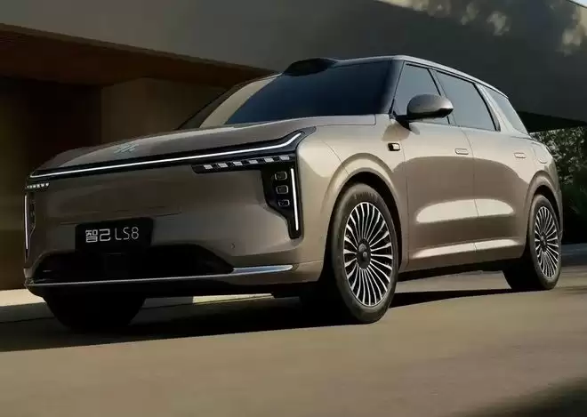 线控底盘+千问大模型 智己LS8预售XX.XX万起