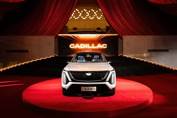 争锋问界、蔚来 凯迪拉克大六座纯电SUV凯威德上市：46.88万起