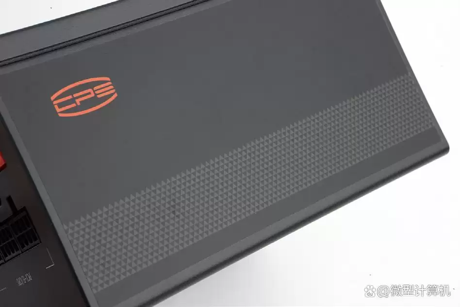 仅0.7元每瓦+599元售价! 超频三战锤KN850 ATX 3.1电源全面测评