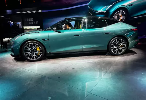 全球量产充电速度最快电车！领克10&10+正式开启预售：20.99万起