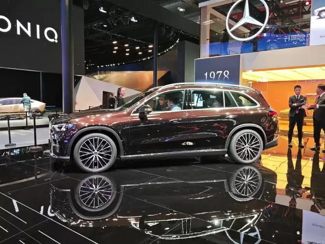 复古格栅+800V 续航超700km 全新奔驰纯电GLC亮相