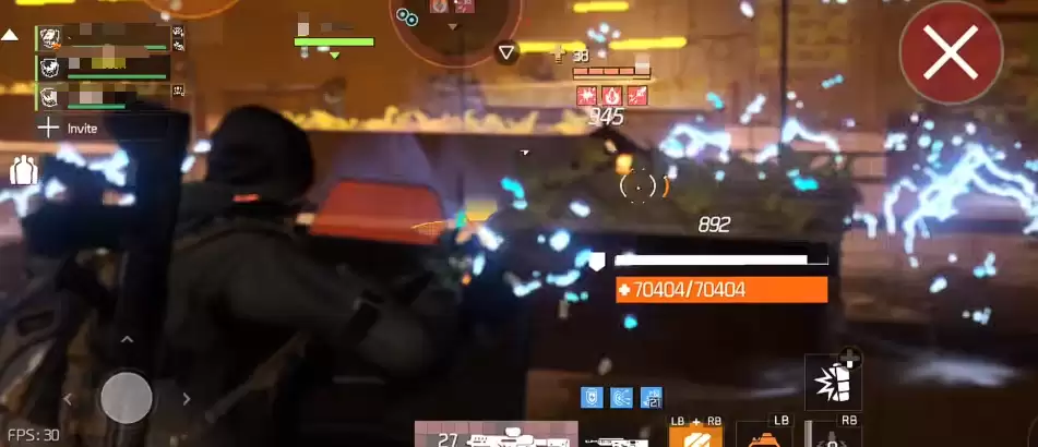 战术分工示意图，展示前排防御与后排输出的配合阵型