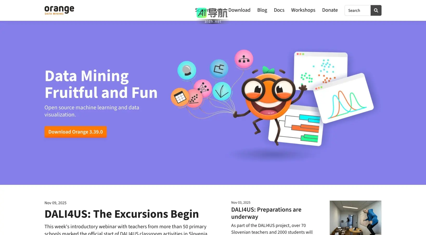 Orange Data Mining 是一个开源平台，提供无代码的数据挖掘和可视化工具，适合教育和科研使用