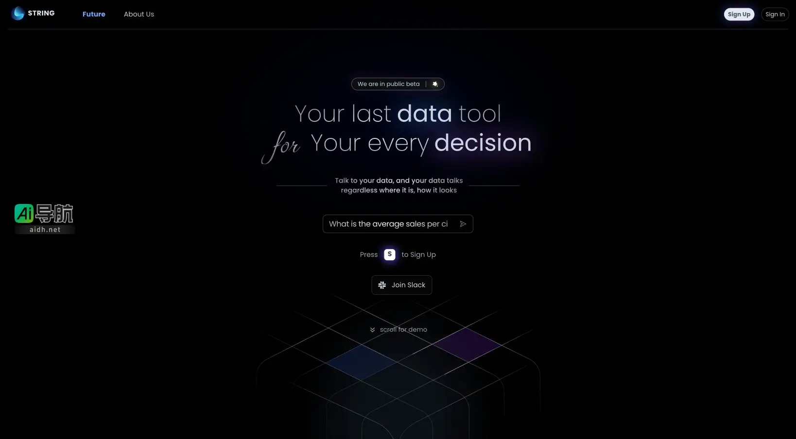 STRING 是一个数据工具，让用户轻松与数据对话，支持多种数据来源和格式