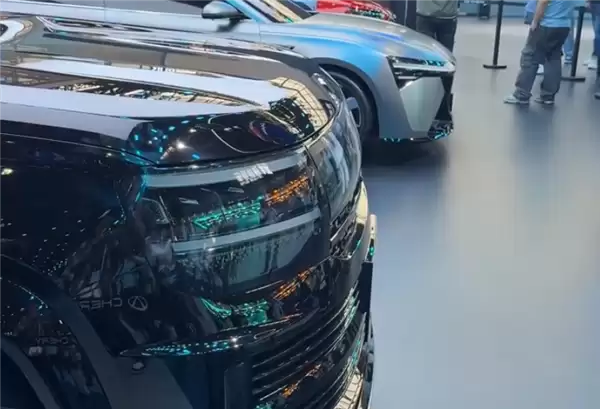 瑞虎X概念车亮相北京车展！奇瑞把旗舰搬上台面 外观设计是一绝