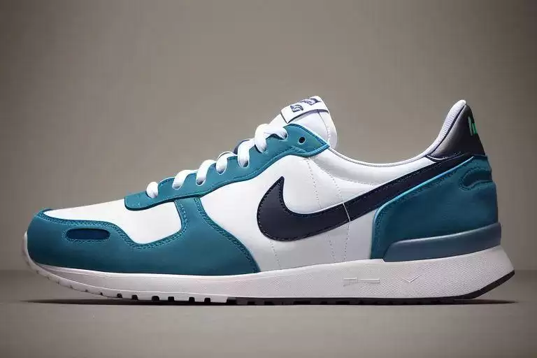 Stable Diffusion怎么用？Stable Diffusion插件ControlNet的线稿硬边缘与软边缘模式