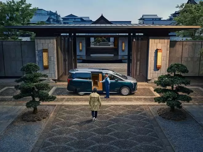 配32寸升降屏 新款别克世纪CENTURY上市53.99万起