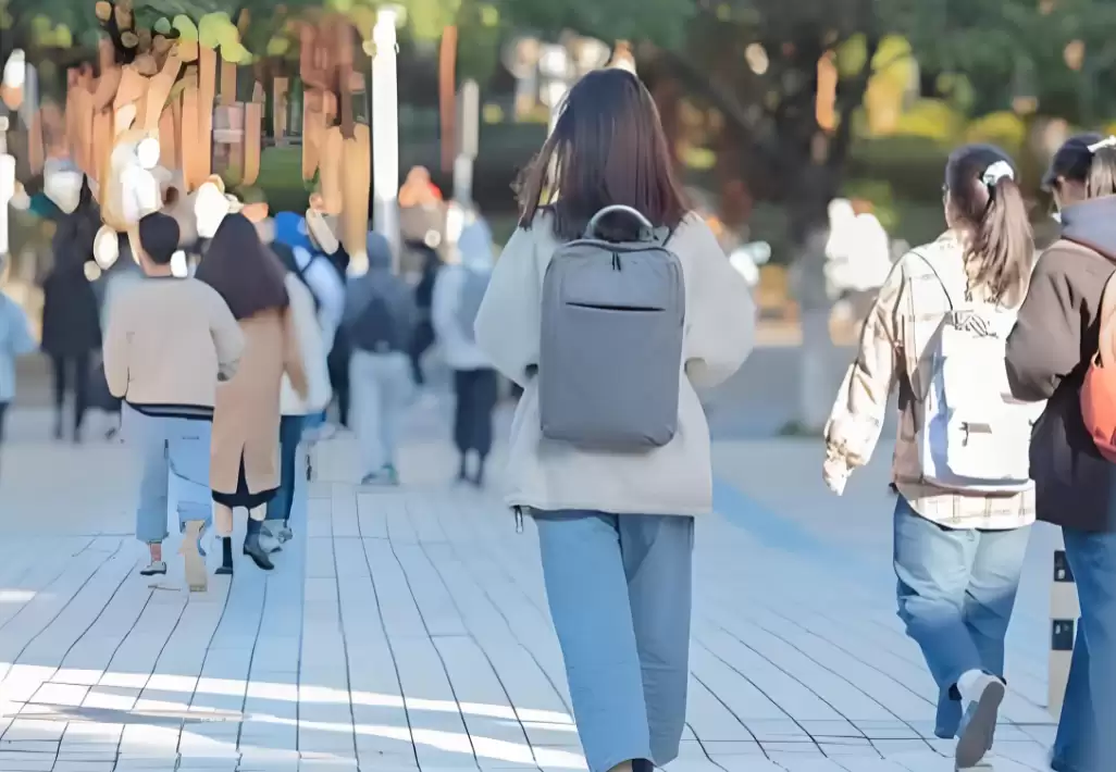 旧专业大撤退，新AI狂飙：2026高校的冰火两重天