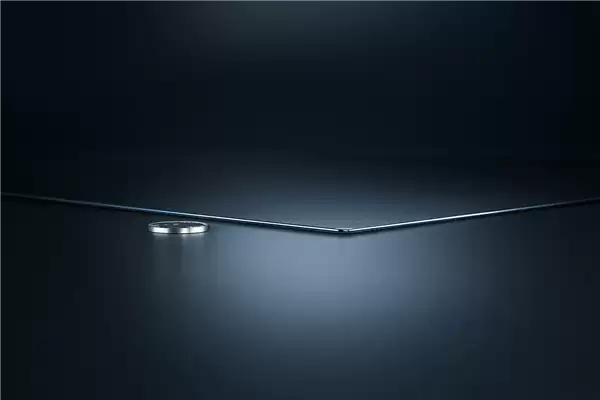 要价1199元！雷蛇发布帝王蝶Atlas Pro全球最薄玻璃鼠标垫：仅1.9mm