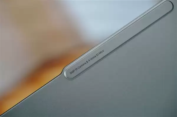 3K OLED+120Hz！联想YOGA Pro 14 Aura AI元启版图赏