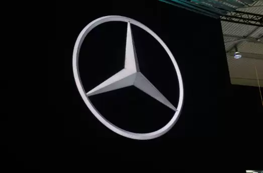 告别纯电专属 奔驰称未来燃油、纯电新车将回归同平台