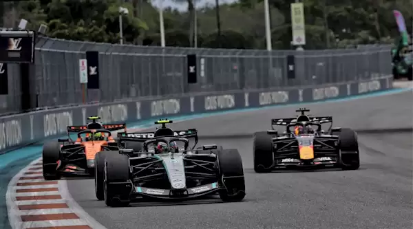 经典声浪归来！国际汽联明确：F1赛车将重回V8时代