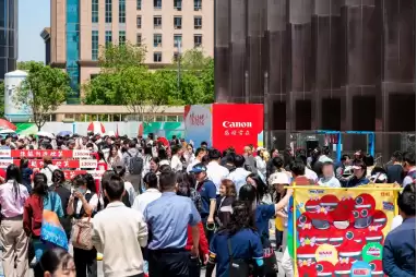 世界微笑日，佳能开启“大笑、大健康”主题系列活动， 2026佳能影像马拉松欢乐开跑