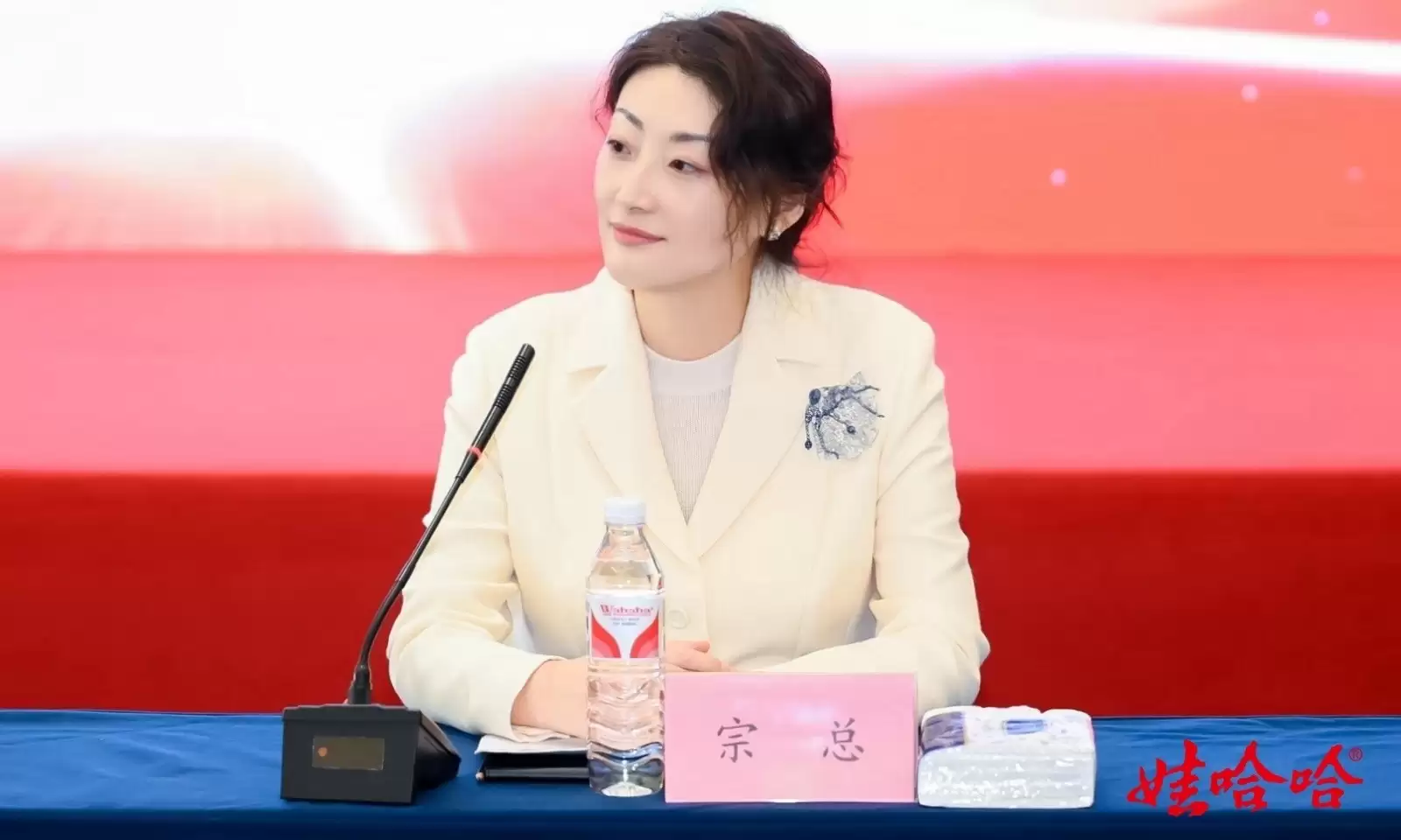 娃哈哈宗馥莉被“同父异母弟妹”起诉,争夺20亿美元遗产!