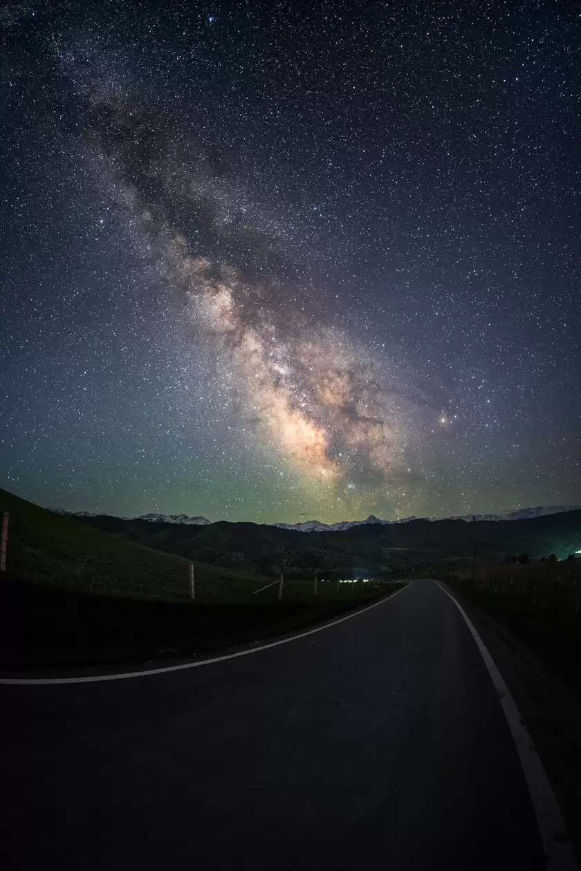 用 F1.4 拥抱星空：适马 14mm F1.4 与 15mm F1.4 鱼眼的夜色实拍体验